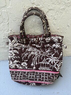 Vera Bradley Imperial Toile Quilted Drawstring Bucket Bag Tote Pagoda Bird Brown
